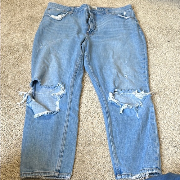 Abercrombie & Fitch Denim - Abercrombie and Fitch Curve Love Skinny High Rise Distressed Jeans 16S